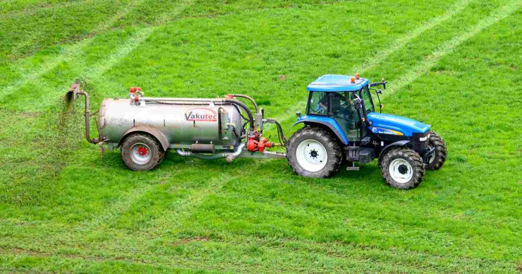 زمان و انواع روشهای کوددهی به گیاهان